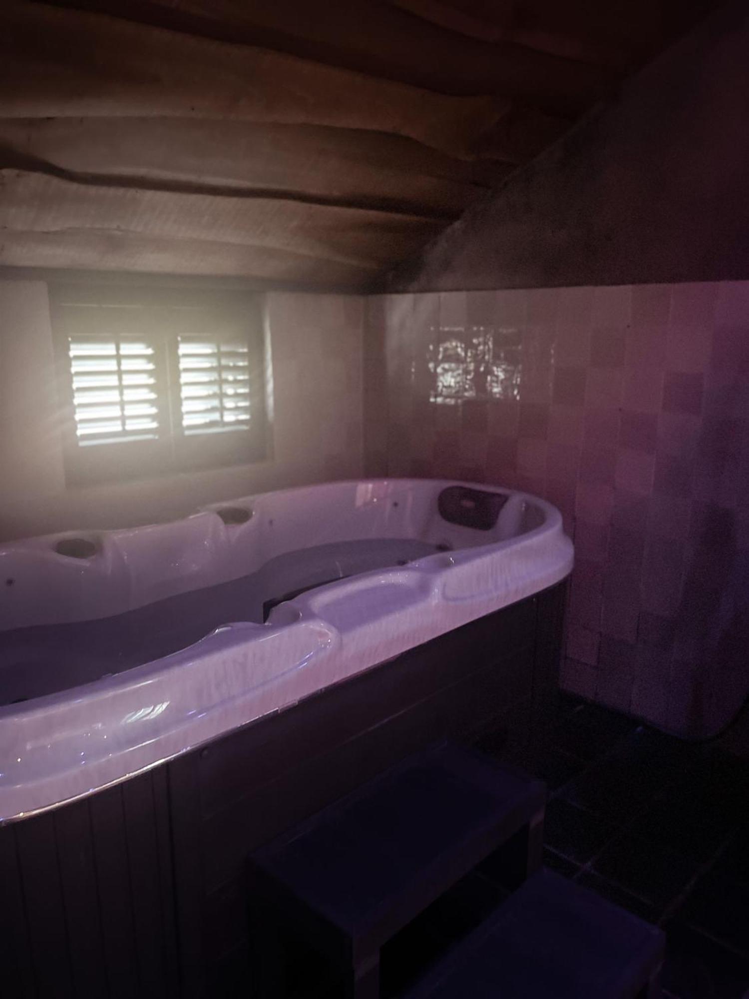 Betuwsch Badhuys Bed & Breakfast Lienden ภายนอก รูปภาพ